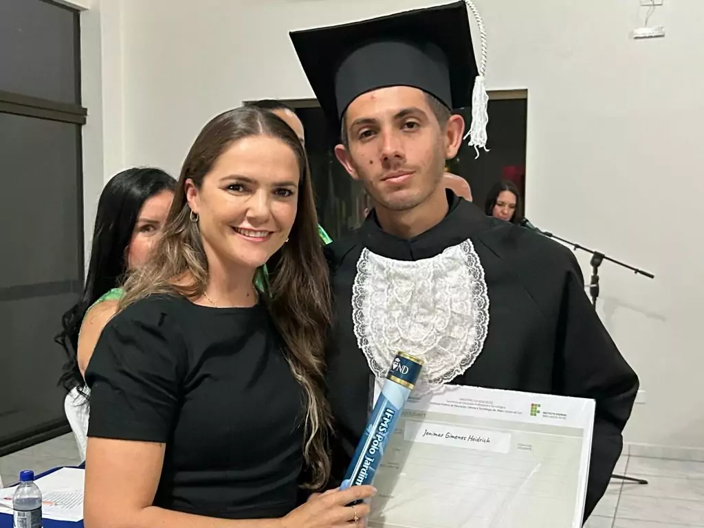 Caracol celebra formatura da primeira turma do Curso Técnico em Administração do Instituto Federal