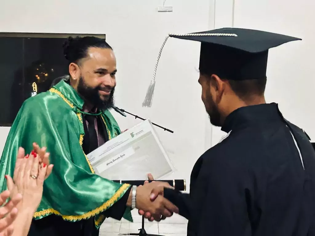Caracol celebra formatura da primeira turma do Curso Técnico em Administração do Instituto Federal
