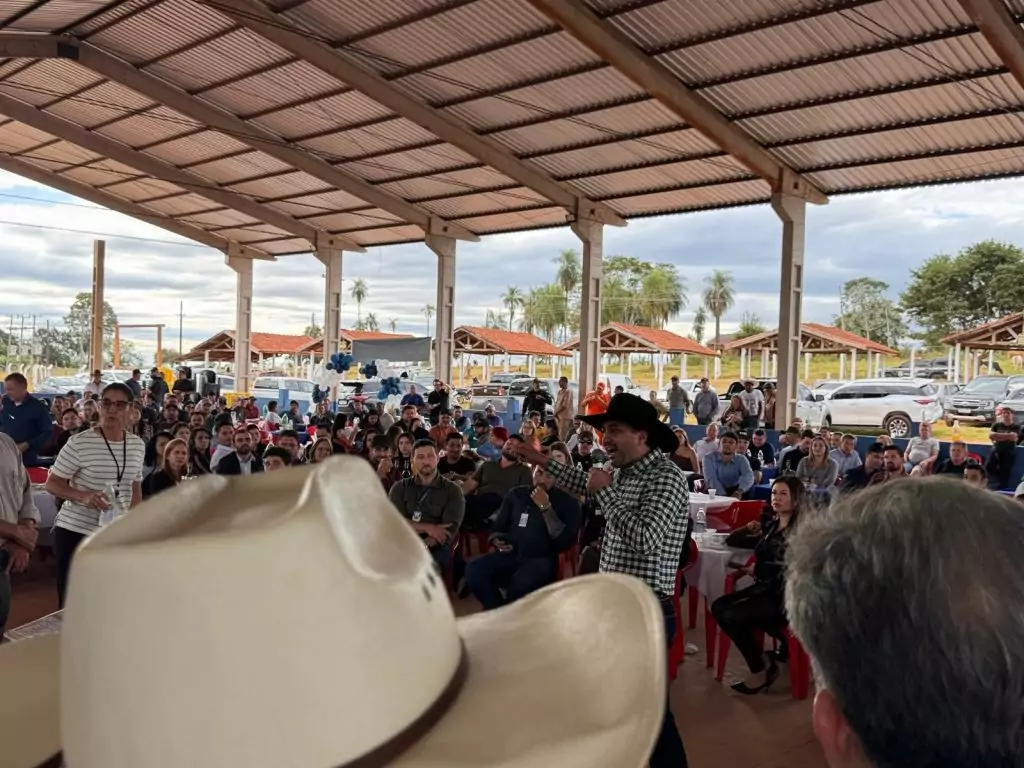 Governador Eduardo Riedel e prefeito Rogério Torquetti lançam novas obras no aniversário de Tacuru