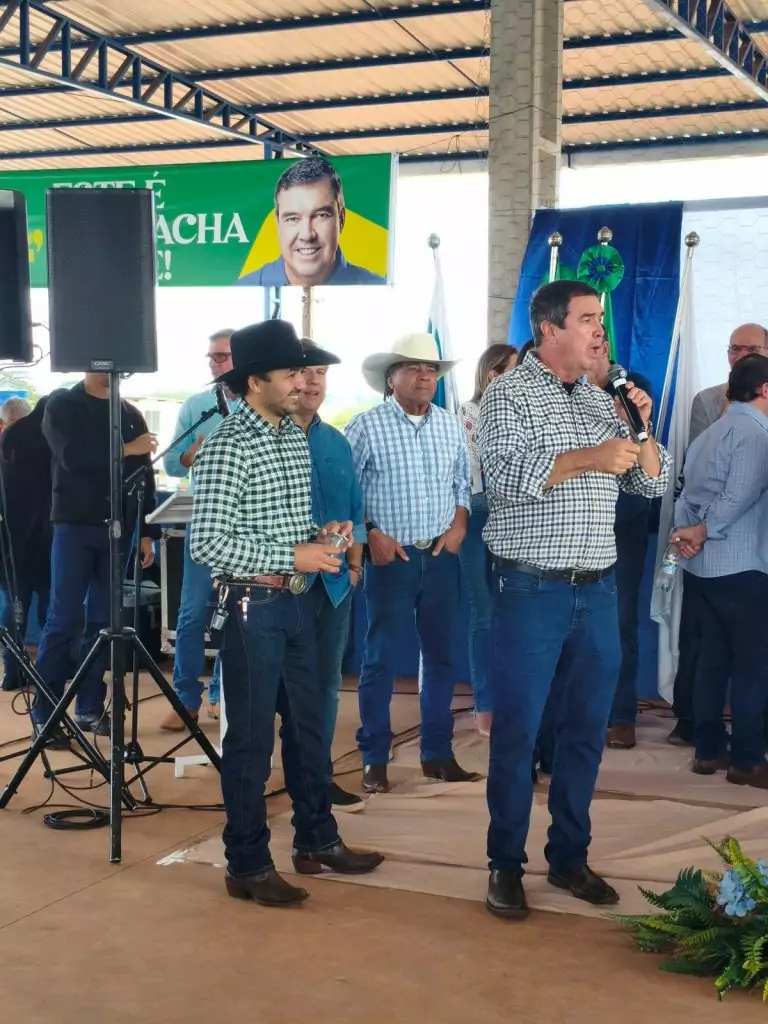 Governador Eduardo Riedel e prefeito Rogério Torquetti lançam novas obras no aniversário de Tacuru