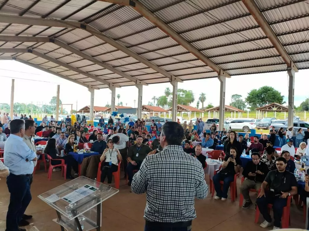 Governador Eduardo Riedel e prefeito Rogério Torquetti lançam novas obras no aniversário de Tacuru