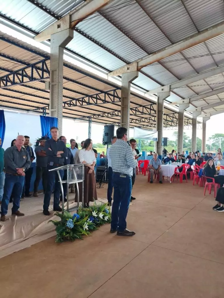 Governador Eduardo Riedel e prefeito Rogério Torquetti lançam novas obras no aniversário de Tacuru