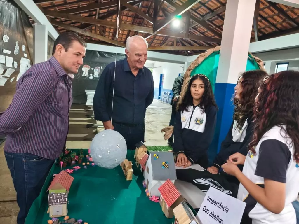 Feira de Ciências incentiva a consciência ambiental e o protagonismo dos estudantes em Caracol
