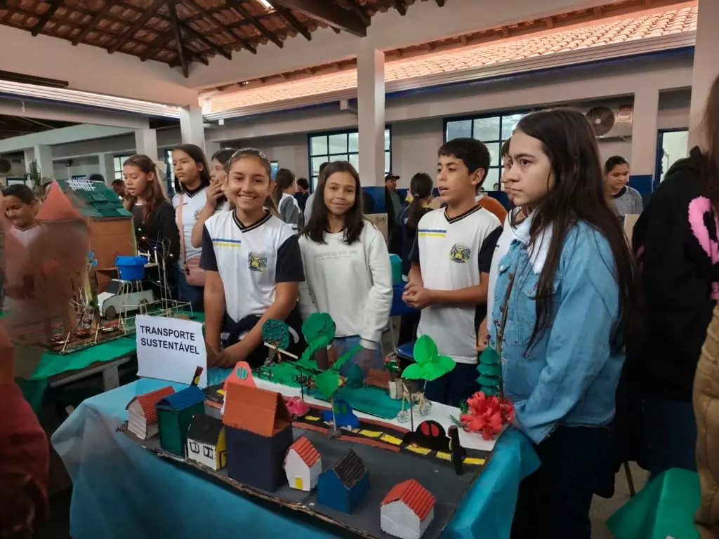 Feira de Ciências incentiva a consciência ambiental e o protagonismo dos estudantes em Caracol