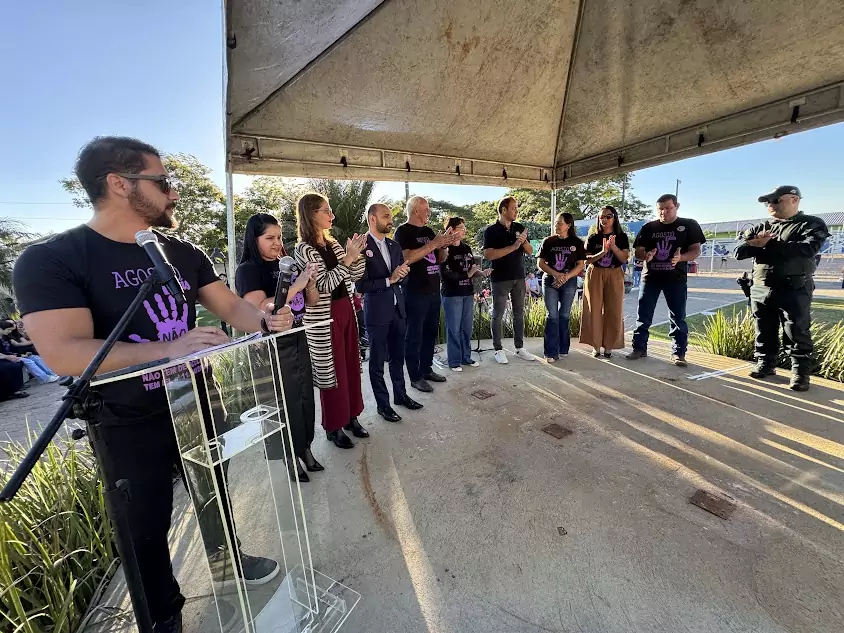 Campanha de enfrentamento à violência contra a mulher ganha destaque em agosto em Caracol